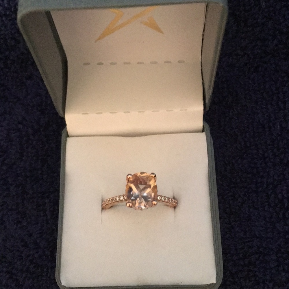 Peach Morganite Ring. Size 7